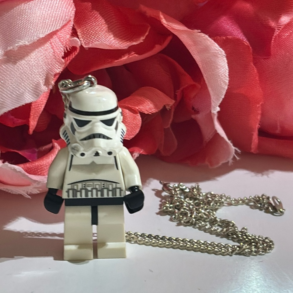 Lego Minifig Stormtrooper LEGO 853946 Star Wars Stormtrooper Minifigure necklace